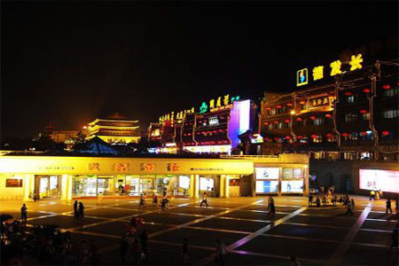西安金花廣場(chǎng)